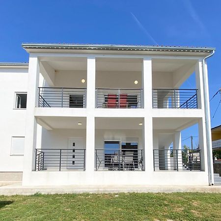Villa Alexandria Ližnjan エクステリア 写真