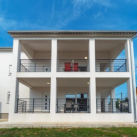 Villa Alexandria Ližnjan エクステリア 写真