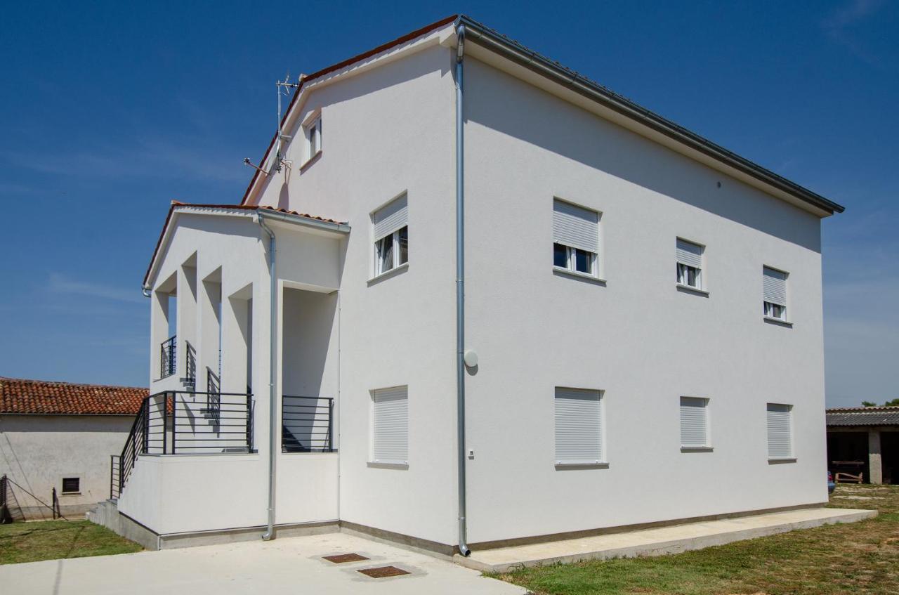 Villa Alexandria Ližnjan エクステリア 写真