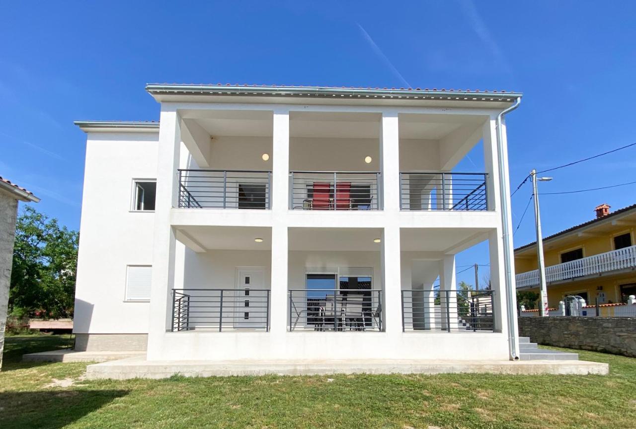 Villa Alexandria Ližnjan エクステリア 写真