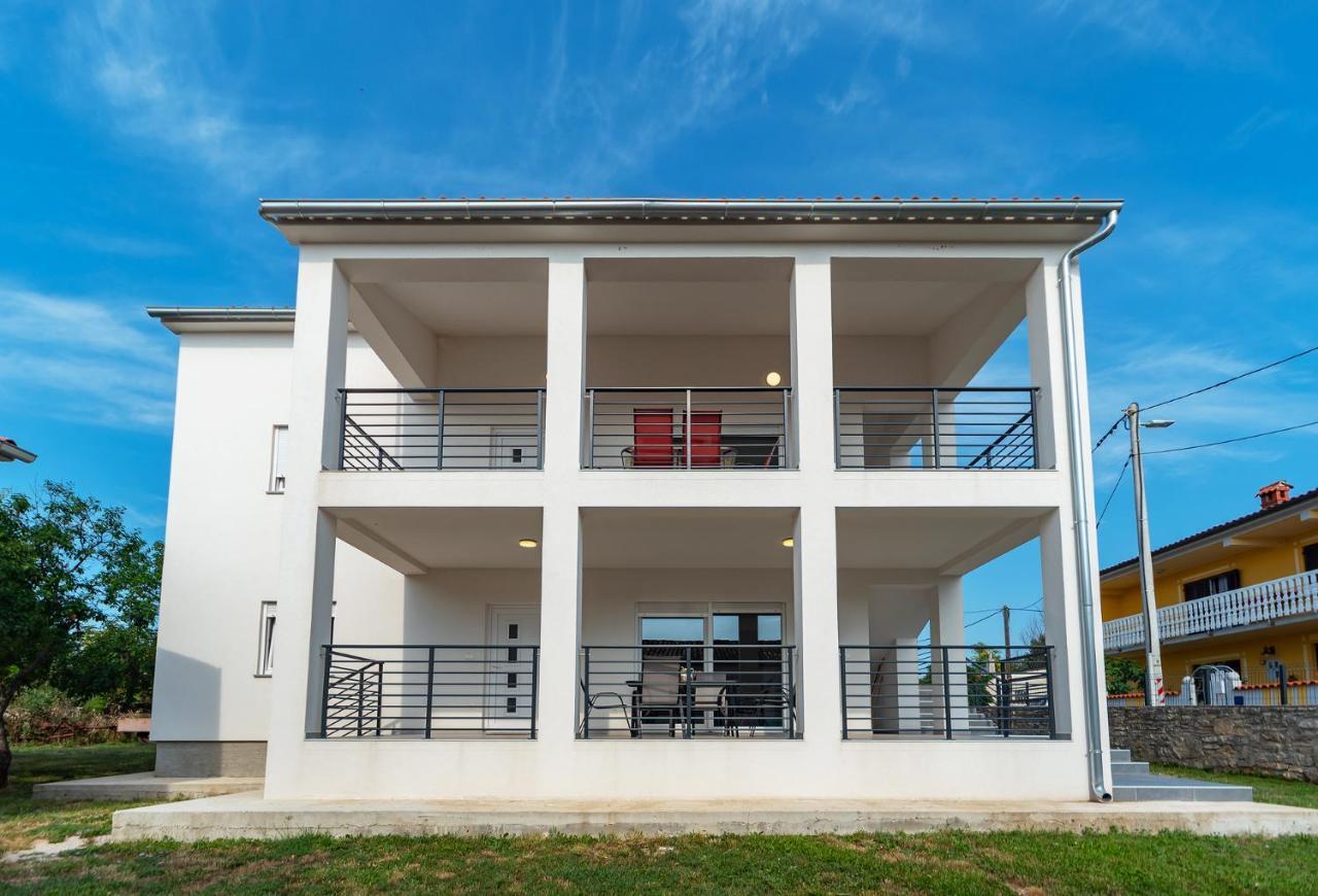 Villa Alexandria Ližnjan エクステリア 写真